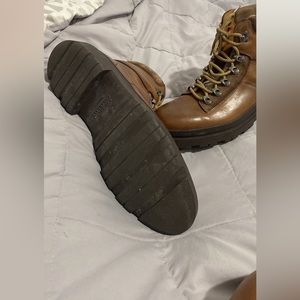 brown boots are in good condition almost new this brand is originality